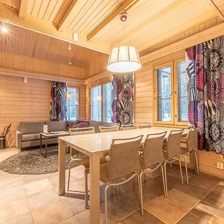 Levikaira - Log Apartment *